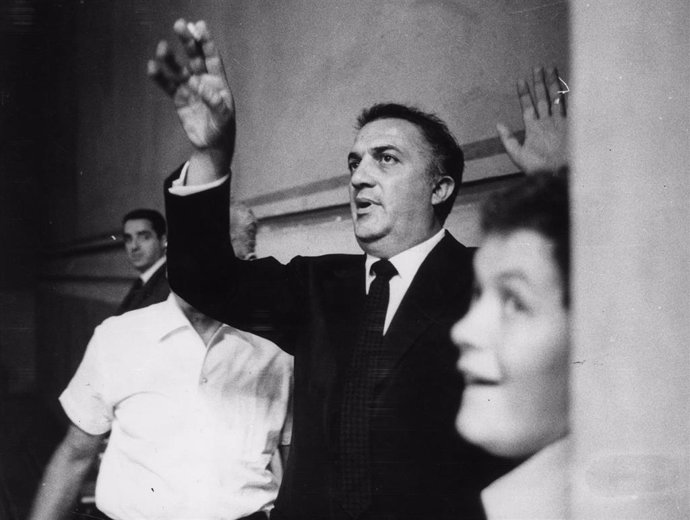 Federico Fellini en 1964 dirigiendo 'Giulietta Degli Spirits'