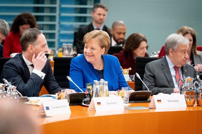 Angela Merkel y el secretario general de la ONU, Antonio Guterres