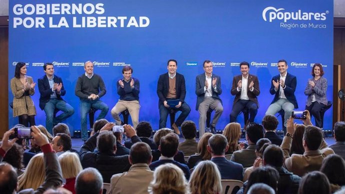 El alcalde de Almería, Ramón Fernández-Pacheco (PP), en un acto con otros alcaldes del PP