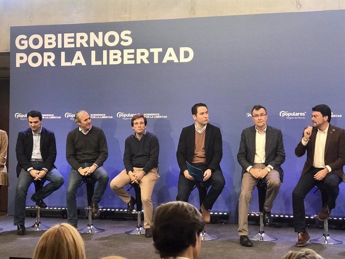 Reunión del PP en Murcia.