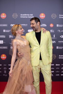 El director artístic i la presentadora de la gala dels XII Premis Gaudí de l'Acadmia del Cinema Catal Jordi Prat i Anna Moliner