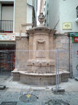 Una de las cinco fuentes monumentales del Casco Antiguo restauradas por el Ayuntamiento de Pamplona