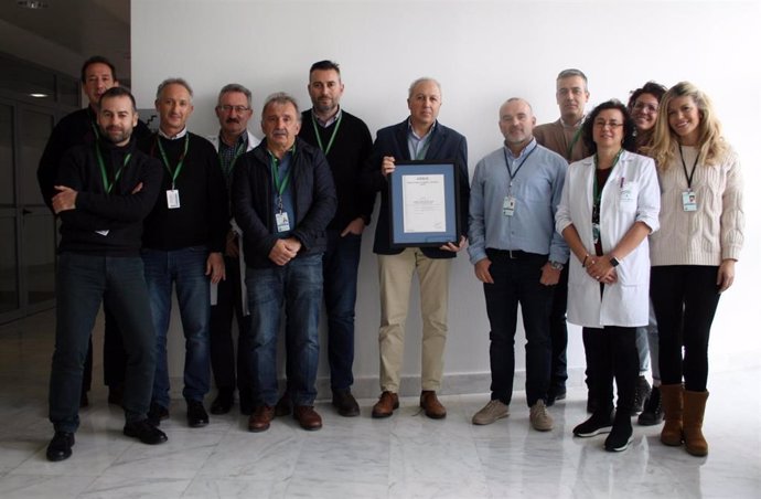 Imagen de la concesión de la certificación AENOR al Hospital Universitario San Cecilio