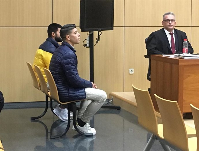 Los dos jóvenes acusados de matar a un hombre en Valncia