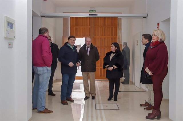 El presidente de la Diputación de Sevilla, Fernando Rodríguez Villalobos, ha visitado Villaverde del Río