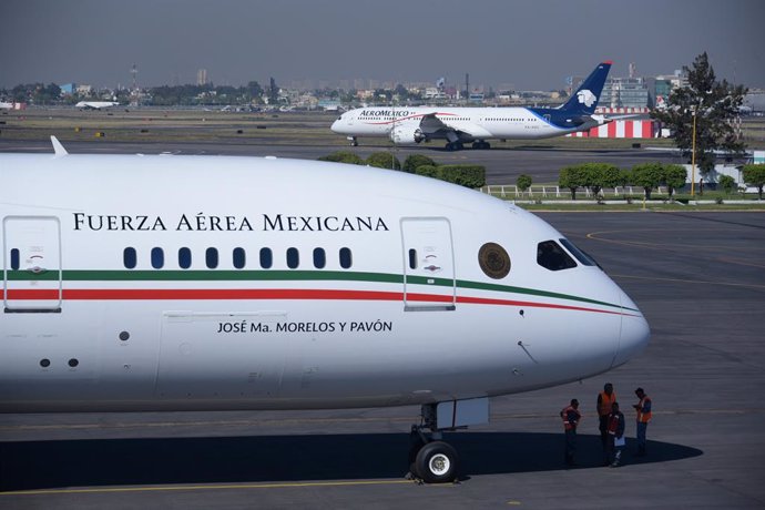 México.- El Gobierno de México estudia abrir al público el avión presidencial en
