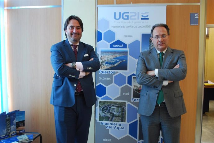 El consejero delegado de UG21, Manuel González Moles, y el presidente de la ingeniería, Ozgur Unay Unay.