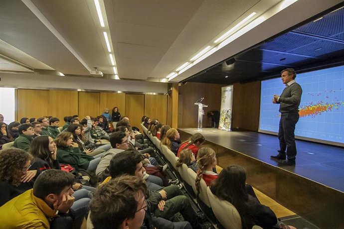 Sesión del programa de educación en emprendimiento 'Im Growlaber' organizado por Cesur y ec2ce en Sevilla.