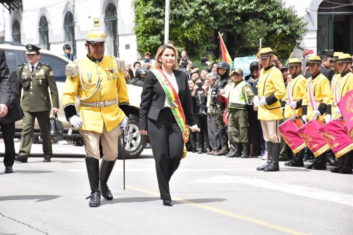 Bolivia.- Áñez promulga la ley para ampliar su mandato hasta las elecciones del 