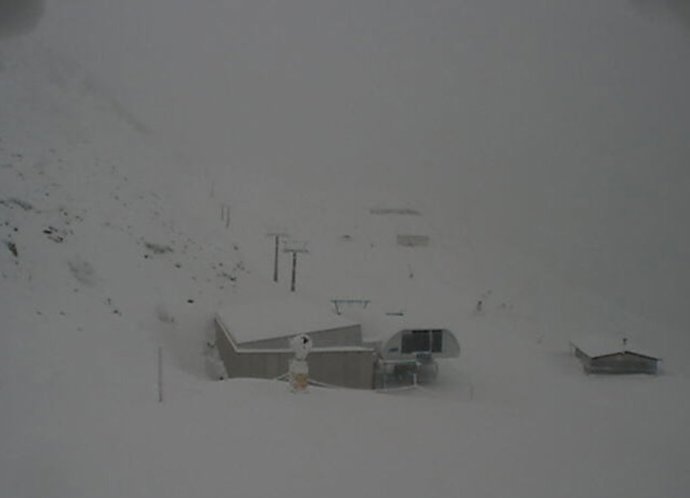 Imagen de la webcam de Valdezcaray de la pista de Colocobia a primera hora de la mañana