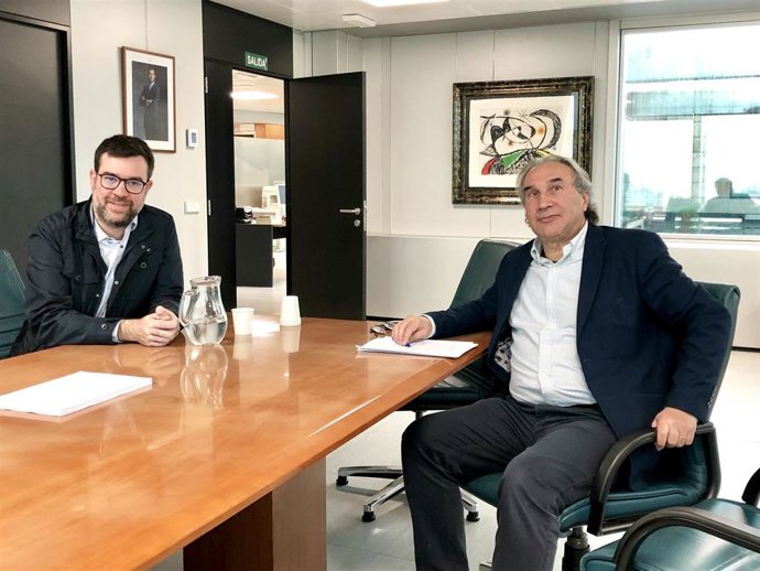 El coordinador de MÉS per Mallorca, Antoni Noguera, se reúne con el conseller de Educación, Universidad e Investigación, Martí March.