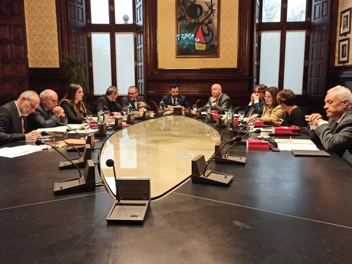 Mesa del Parlament reunida el martes 21 de enero de 2020.