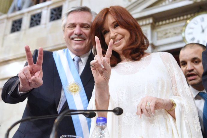 Argentina.- Cristina Fernández vuelve temporalmente a la Presidencia de Argentin