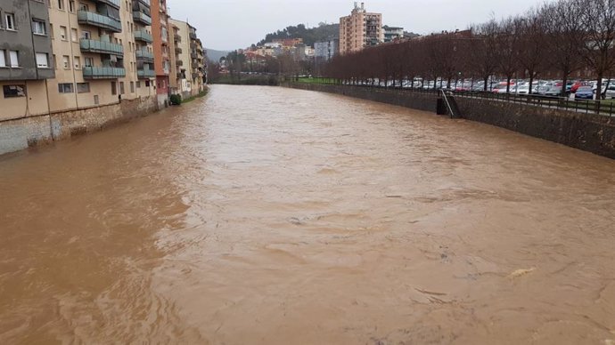 Girona activa el plan de emergencia por riesgo de desbordamiento del río Onyar