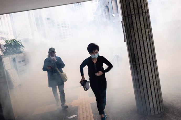 China.-Demandan a la Policía hongkonesa por su presunta implicación en un ataque