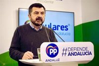 El PP-A insiste en que el Gobierno central pretende "robar" a Andalucía con el IVA por la "hipoteca" de sus pactos