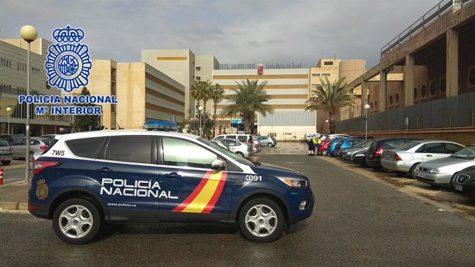 Imagen de un coche patrulla de la Policía Nacional en Cartagena