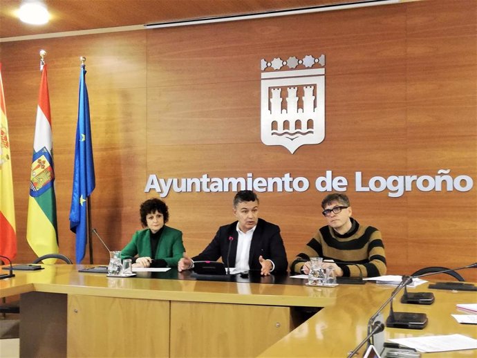 Conrado Escobar, Celia Sanz y Antonio Ruiz Lasanta han valorado los Presupuestos del Ayuntamiento de Logroño para 2020.