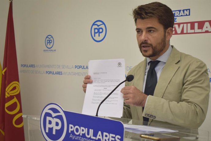 Beltrán Pérez en rueda de prensa