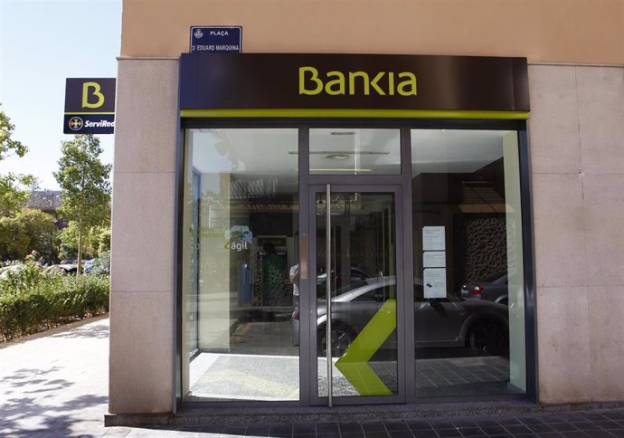 Exterior de oficinas ágiles de Bankia