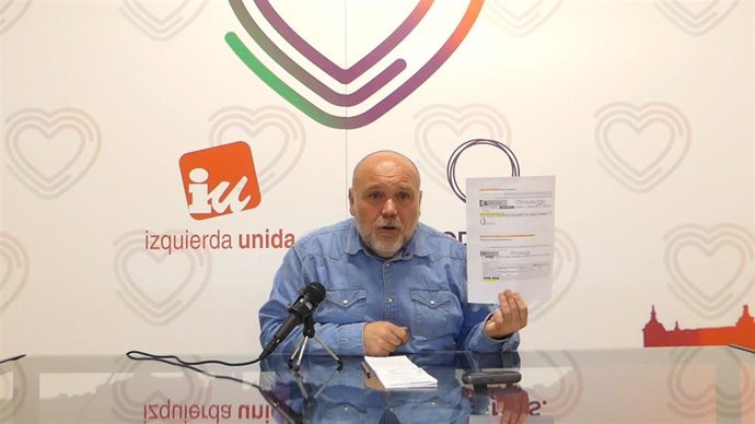 Rueda de prensa del portavoz de Izquierda Unida-Podemos de Toledo, José María Fernández.