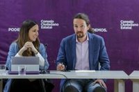 Iglesias dice, tras hablar con la CEOE, CC.OO. y UGT, que "muy pronto" los trabajadores tendrán una buena noticia