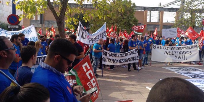 Imagen de archivo de una protesta de CCOO sobre la situación del personal de empresas como Veiasa. 
