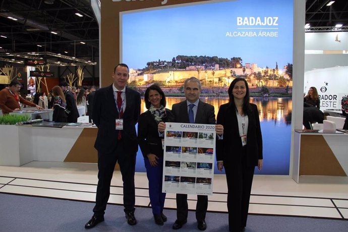 Fitur.- El Ayuntamiento de Badajoz presenta un calendario de 2020 con las activi