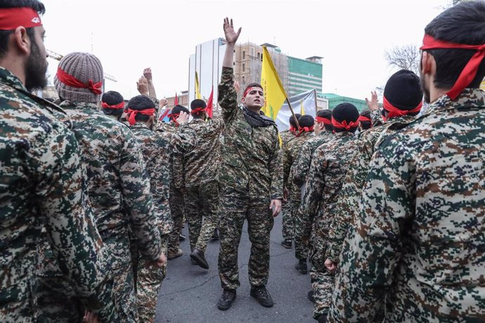 Miembros de la fuerza Basij en Irán