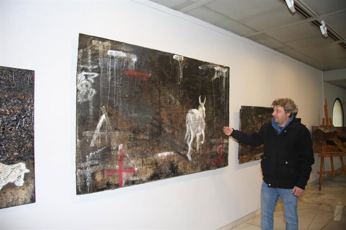 Imagen de la muestra 'Apatía Animale', y el pintor Gabrielle Cantadore