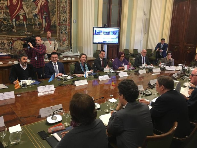 La consejera de Agricultura Eva Hita ofrece al  ministro Planas la máxima colaboración en la transicion hacia la nueva PAC