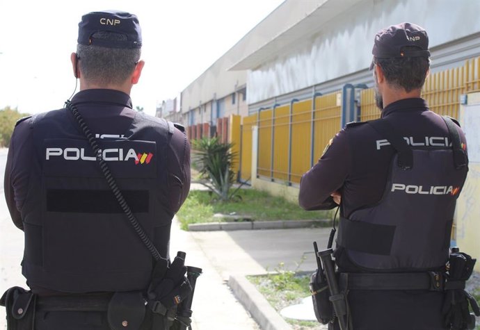 Málaga.- Sucesos.-Dos detenidos por estafar 61.000 euros a un salón de juegos de Marbella trucando la ruleta electrónica