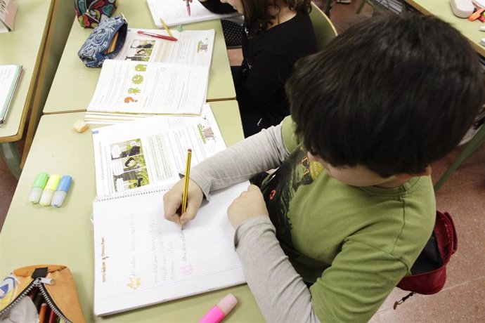 El Gobierno de Aragón impulsa el  banco de libros.