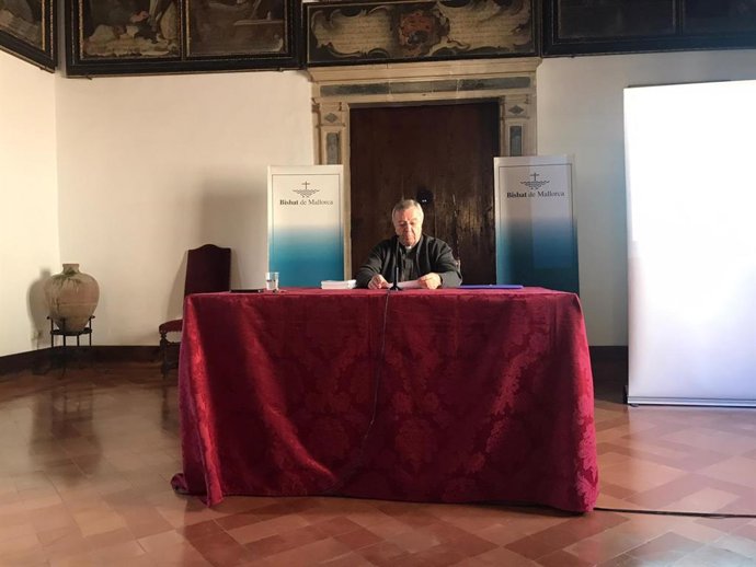 El obispo de Mallorca, Sebasti Taltavull, en rueda de prensa