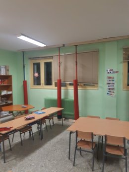 Colegio en mal estado en Sarria