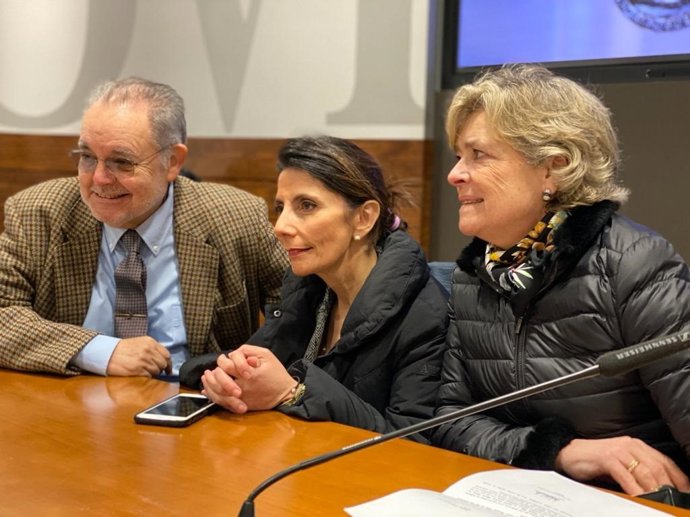 Juan Carlos González, Yolanda Vidal y Marta García Suárez.