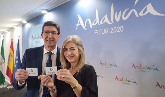 Juan Marín y Patricia del Pozo, en Fitur.