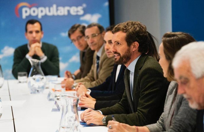 Foto Reunión Pablo Casado Y Cuca Gamarra Ed. Concertada.Docx 19.11.18