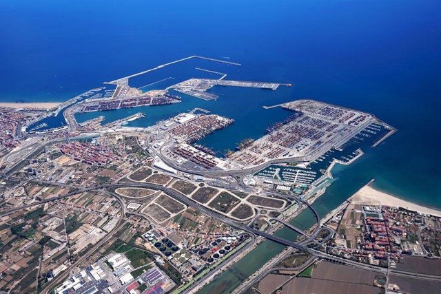Imagen del Puerto de València desde el aire