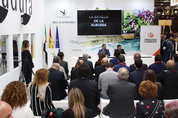 Fitur.- La Diputación de Badajoz empezará a desplegar en primavera una red con 1