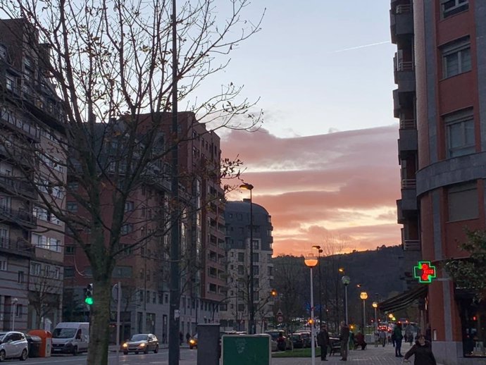 Imagen de Bilbao, con cielos prácticamente despejado