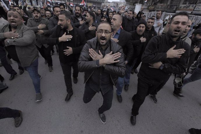 Manifestación de simpatizantes de Muqtada al Sadr en Bagdad 