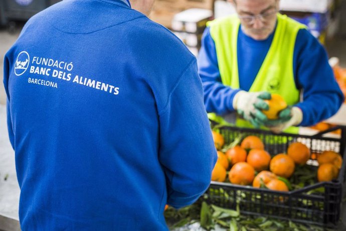 El almacén del Banco de Alimentos de Mercabarna recoge en 2019 1,3 millones de kilogramos de alimentos frescos para personas vulnerables de Barcelona