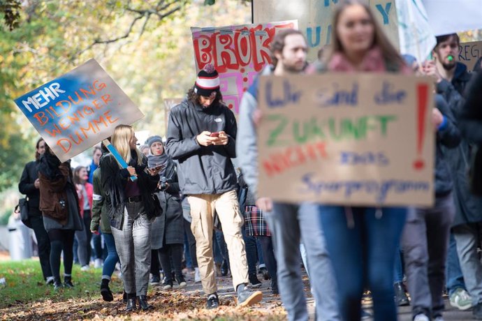 Estudiantes alemanes en una manifestación el pasado mes de octubre para pedir mejor financiación para la educación superior.