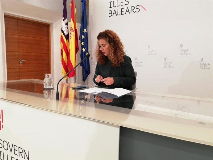 La portavoz del Govern, Pilar Costa, en la rueda de prensa tras el Consell de Govern.