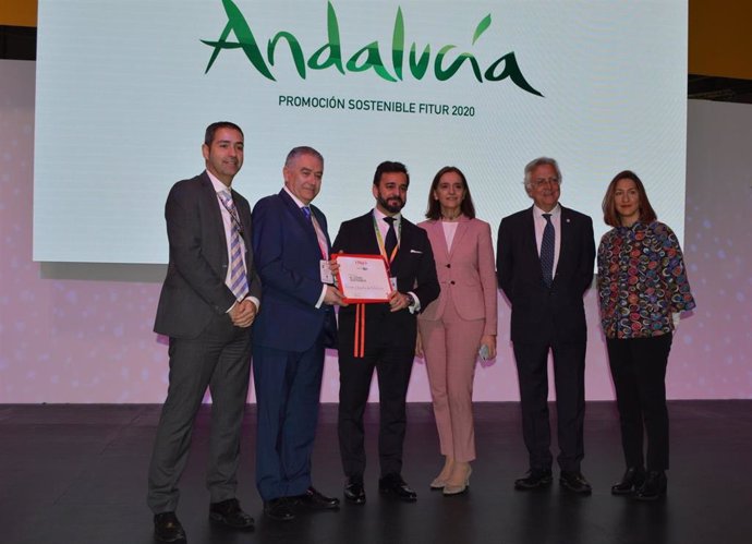 Andalucía recibe el premio 'Stand Sostenible' por parte de la organización de la Feria Internacional de Turismo (Fitur) de Madrid.