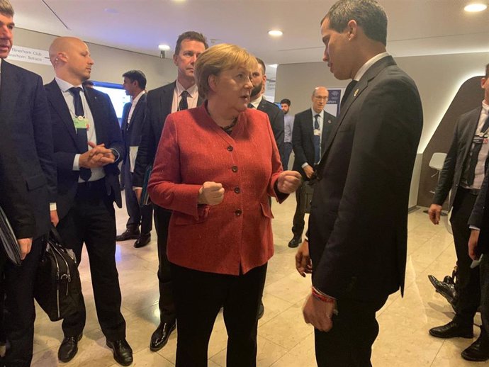 Juan Guaidó y Angela Merkel