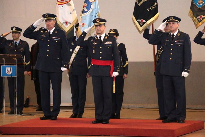 El coronel Alejandro Zamorano ha tomado posesión como jefe de la Maestranza Aérea de Sevilla (Maese).