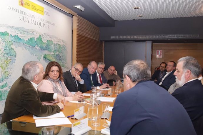 Reunión de los operadores públicos de abastecimiento y saneamiento de la provincia de Sevilla