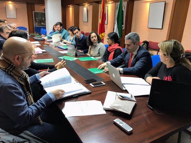 El delegado en Jaén de la Consejería de Educación y Deporte, Antonio Sutil, preside un grupo de trabajo para mejorar la atención de los niños con trastorno del lenguaje